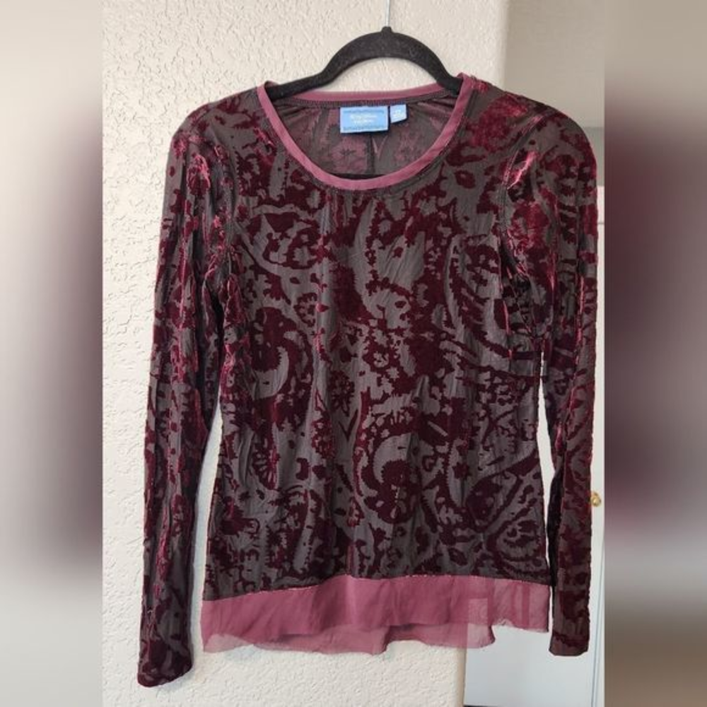 Simply Vera Wang Textured Maroon Top, Size PS‎